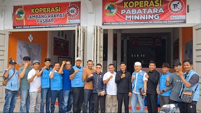 Cracks on Bukit Rantau Pauh in West Pasaman Worsen, Hundreds of Houses and Provincial Road Threatened by Landslide Cracks on Bukit Rantau Pauh in West Pasaman Worsen, Hundreds of Houses and Provincial Road Threatened by Landslide